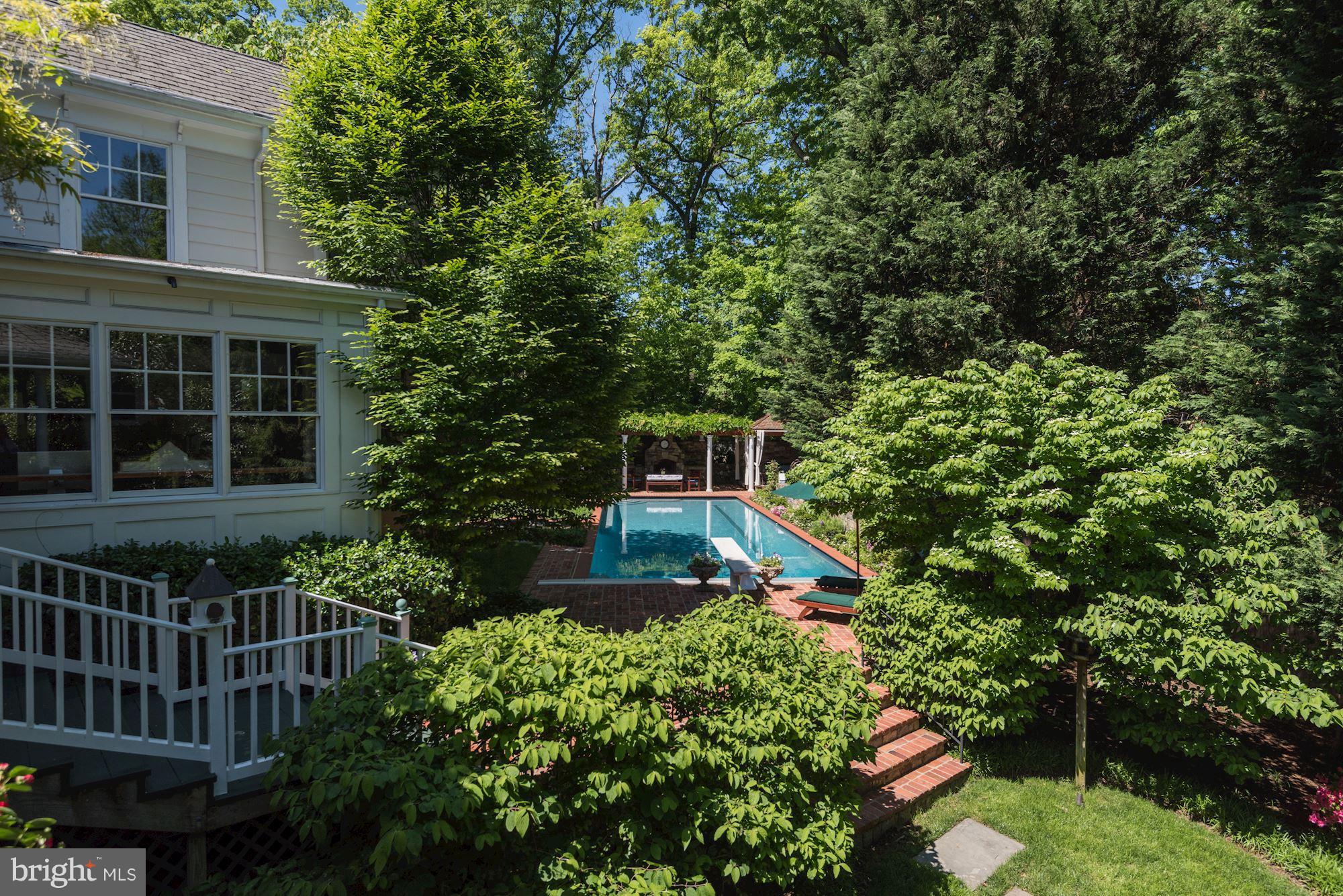 CLEVELAND PARK - Residential