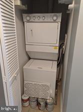 PIERSIDE AT HARBORVIEW - Residential Lease