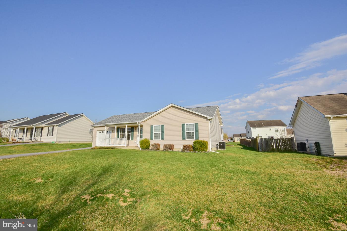 SPRING HILL - Residential