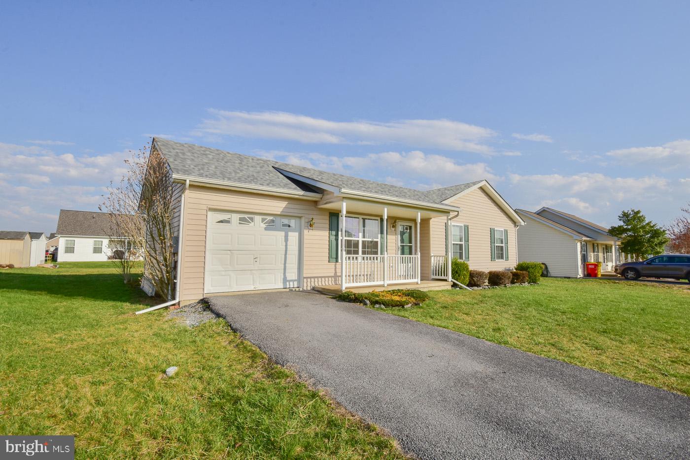 SPRING HILL - Residential