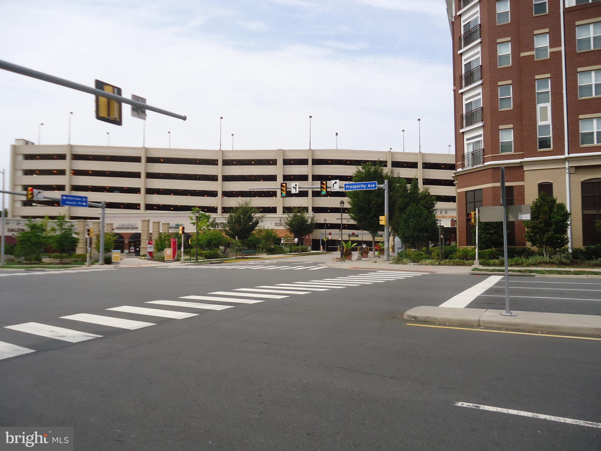 HALSTEAD AT THE METRO - Residential