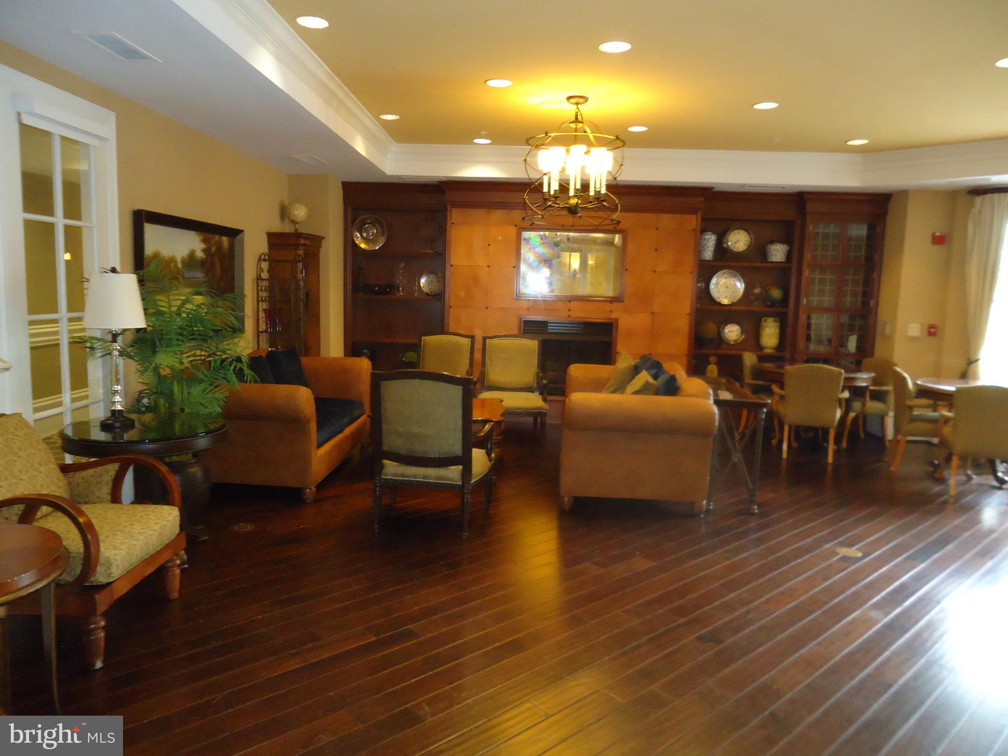 HALSTEAD AT THE METRO - Residential