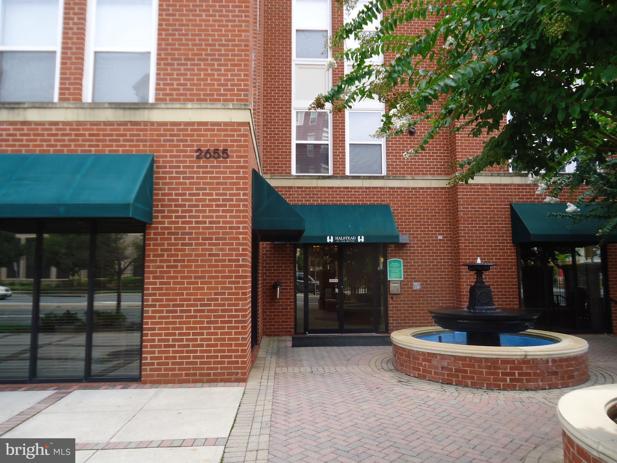 HALSTEAD AT THE METRO - Residential