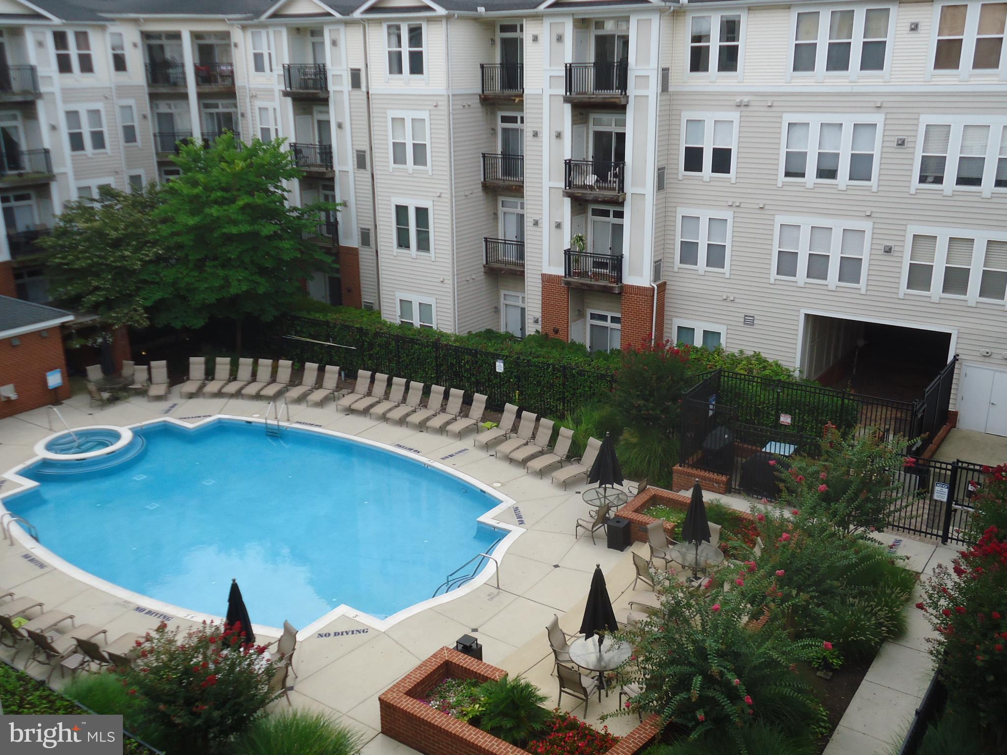 HALSTEAD AT THE METRO - Residential