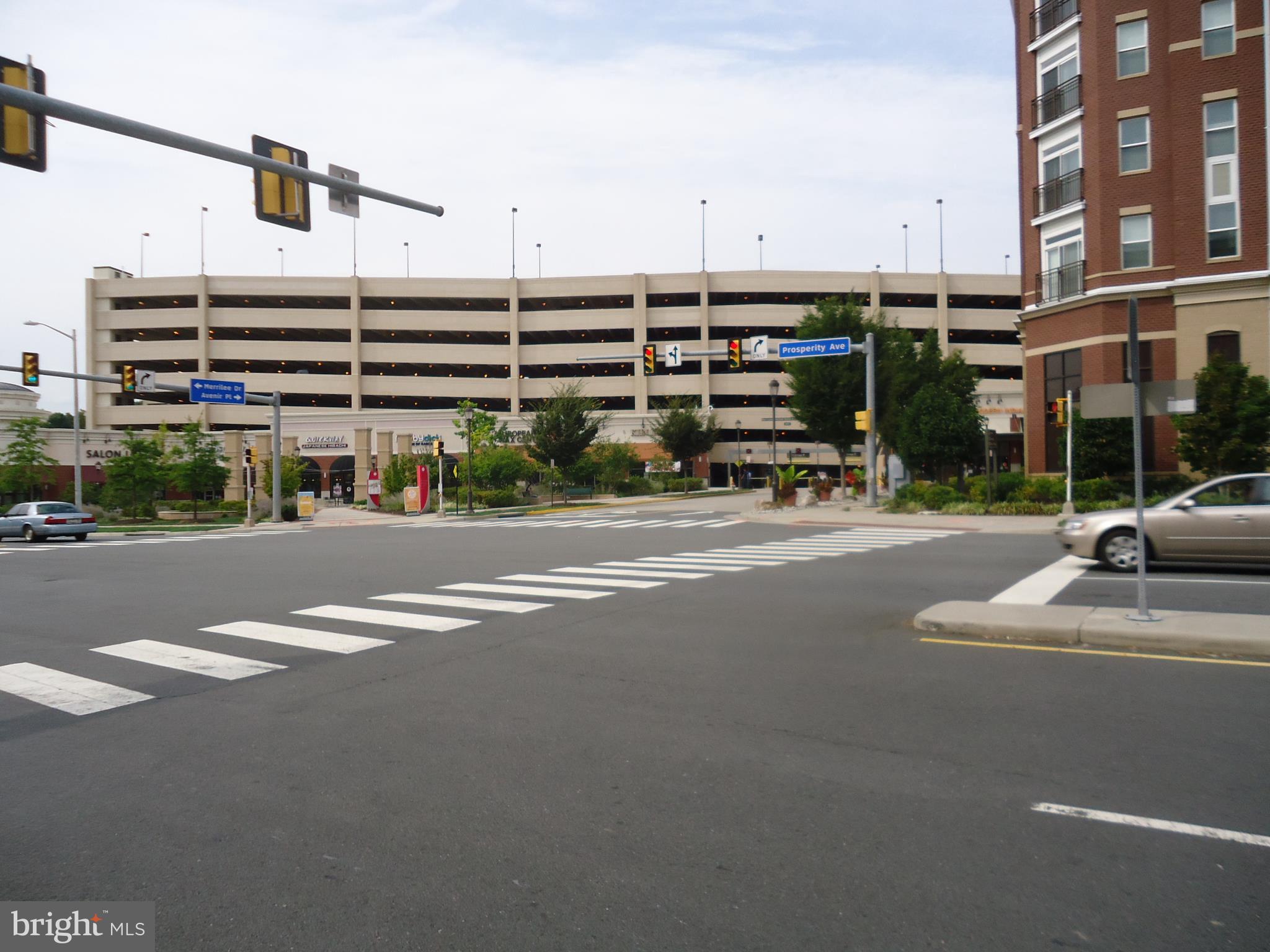 HALSTEAD AT THE METRO - Residential