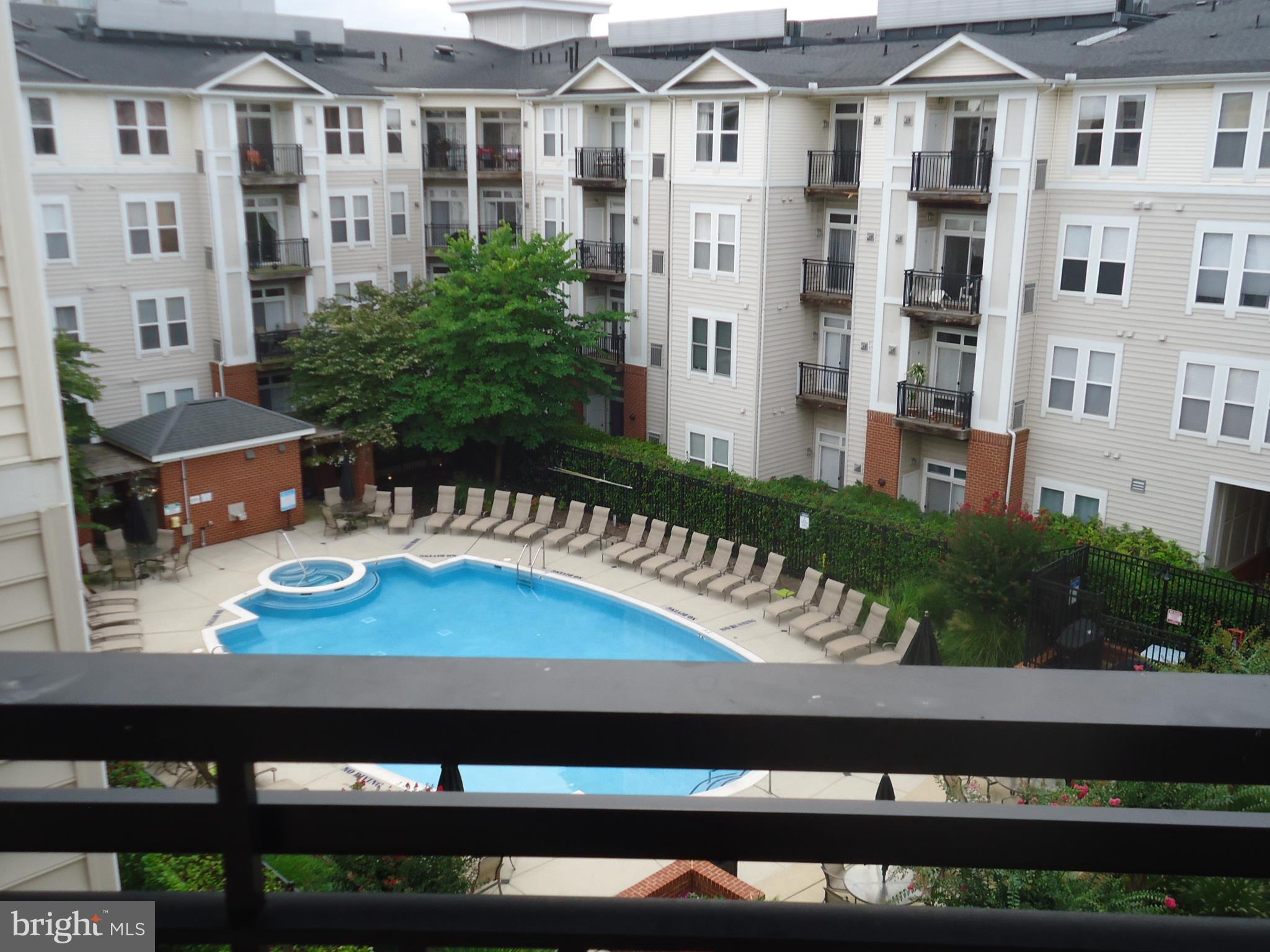 HALSTEAD AT THE METRO - Residential