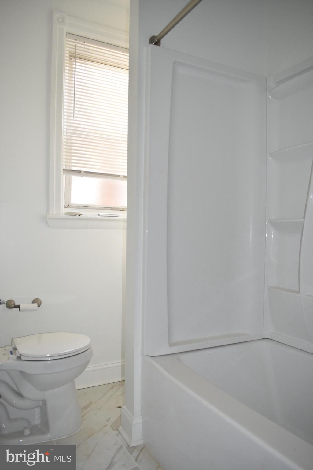 COBBS CREEK - Residential Lease