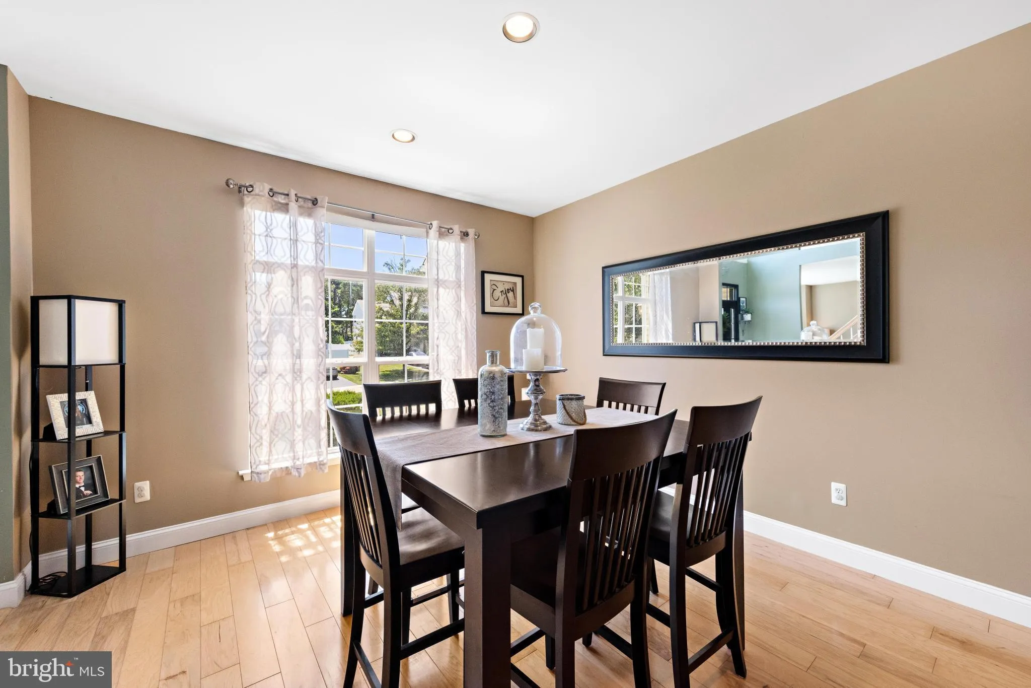 Barnegat, New Jersey 08005, United States, 4 Bedrooms Bedrooms, ,3 BathroomsBathrooms,Residential,Active,99233