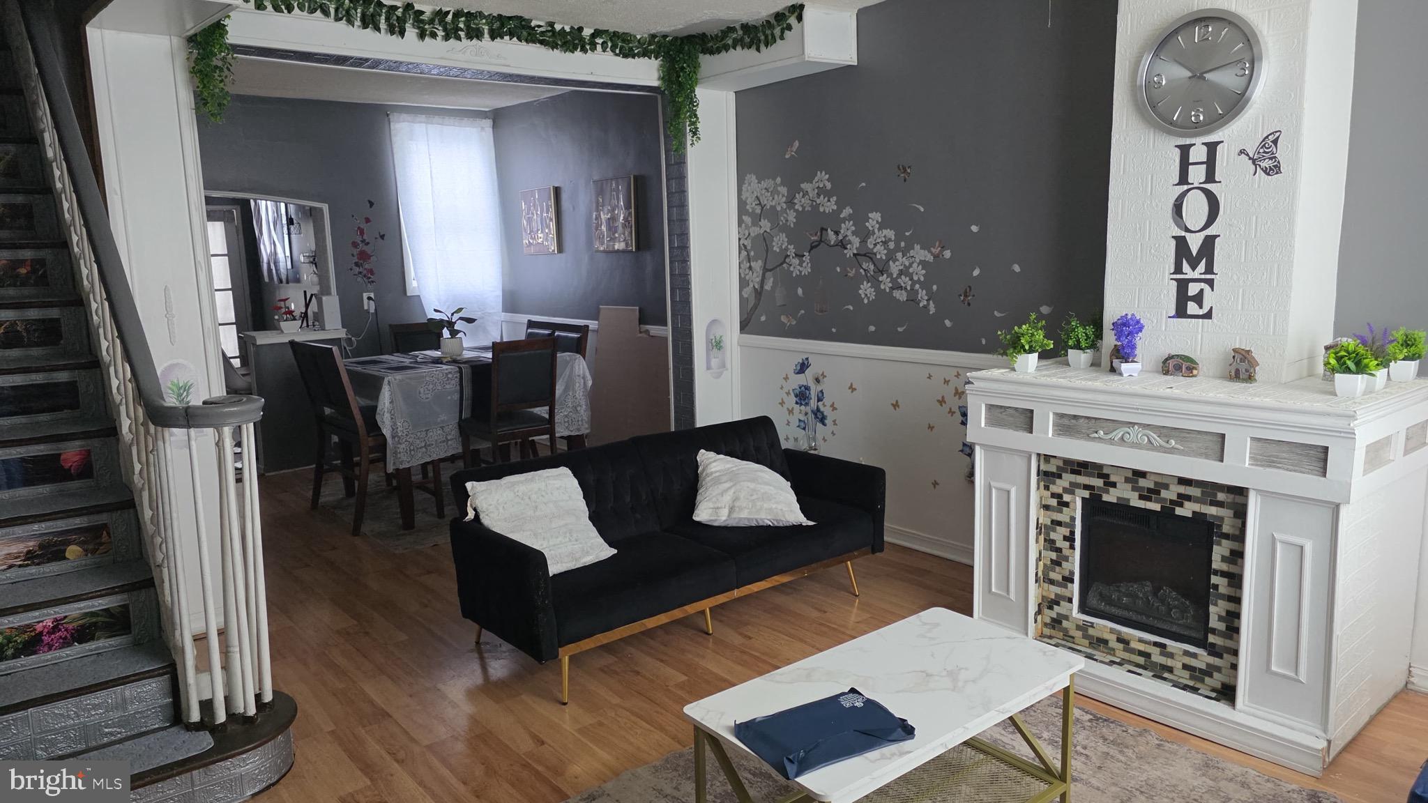 PHILADELPHIA - Residential