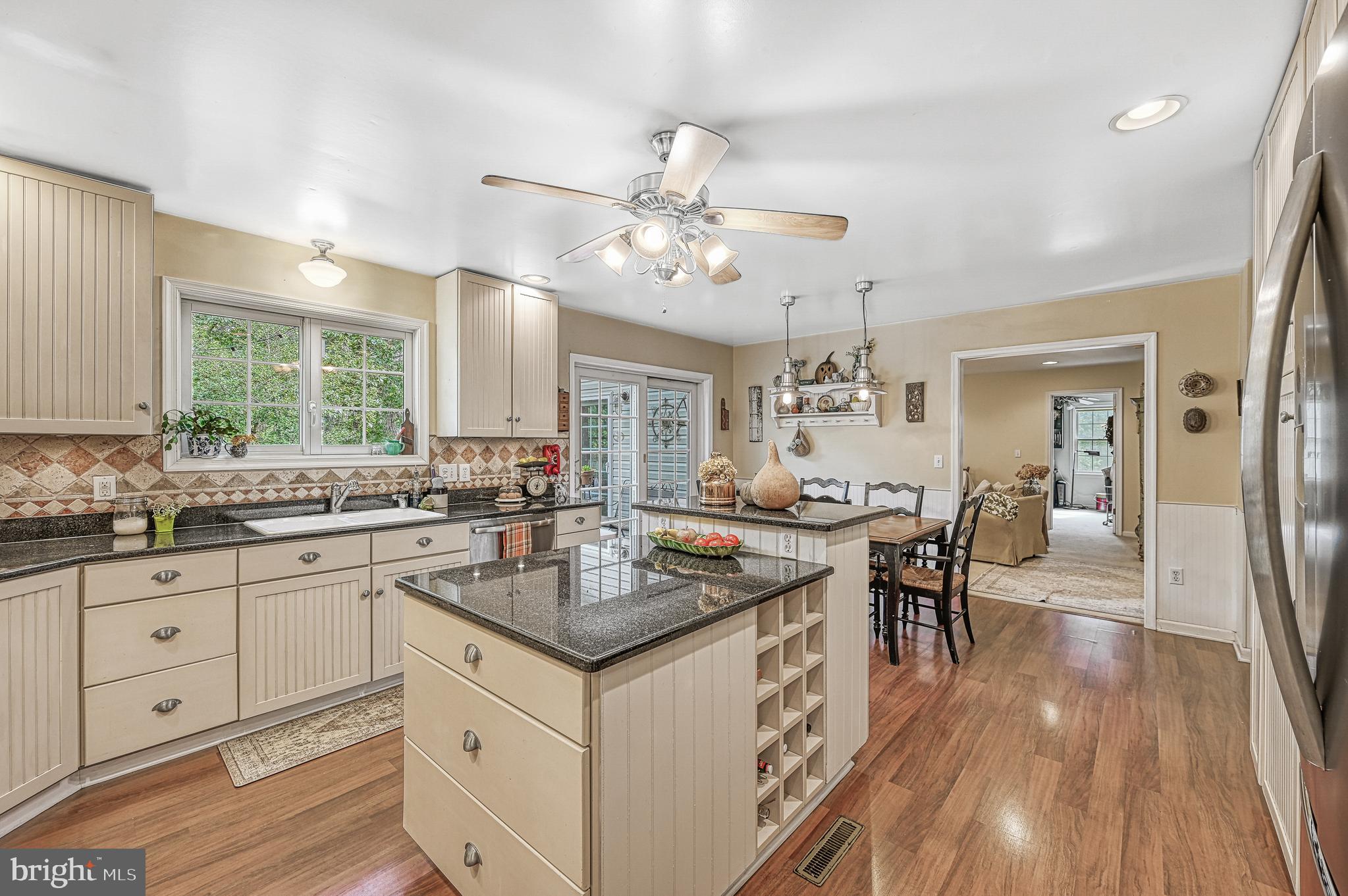 PINE HARBOUR - Residential