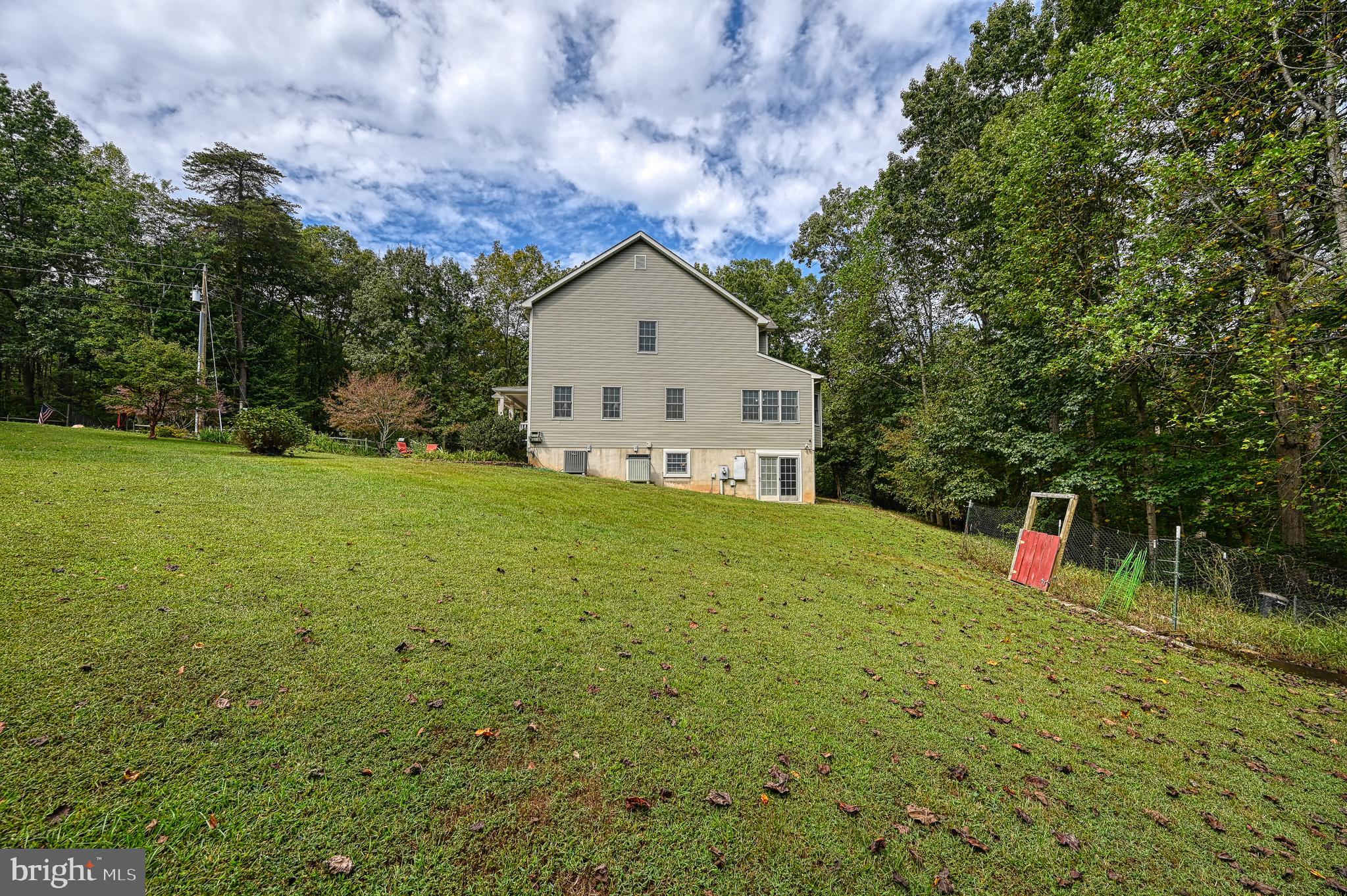 PINE HARBOUR - Residential