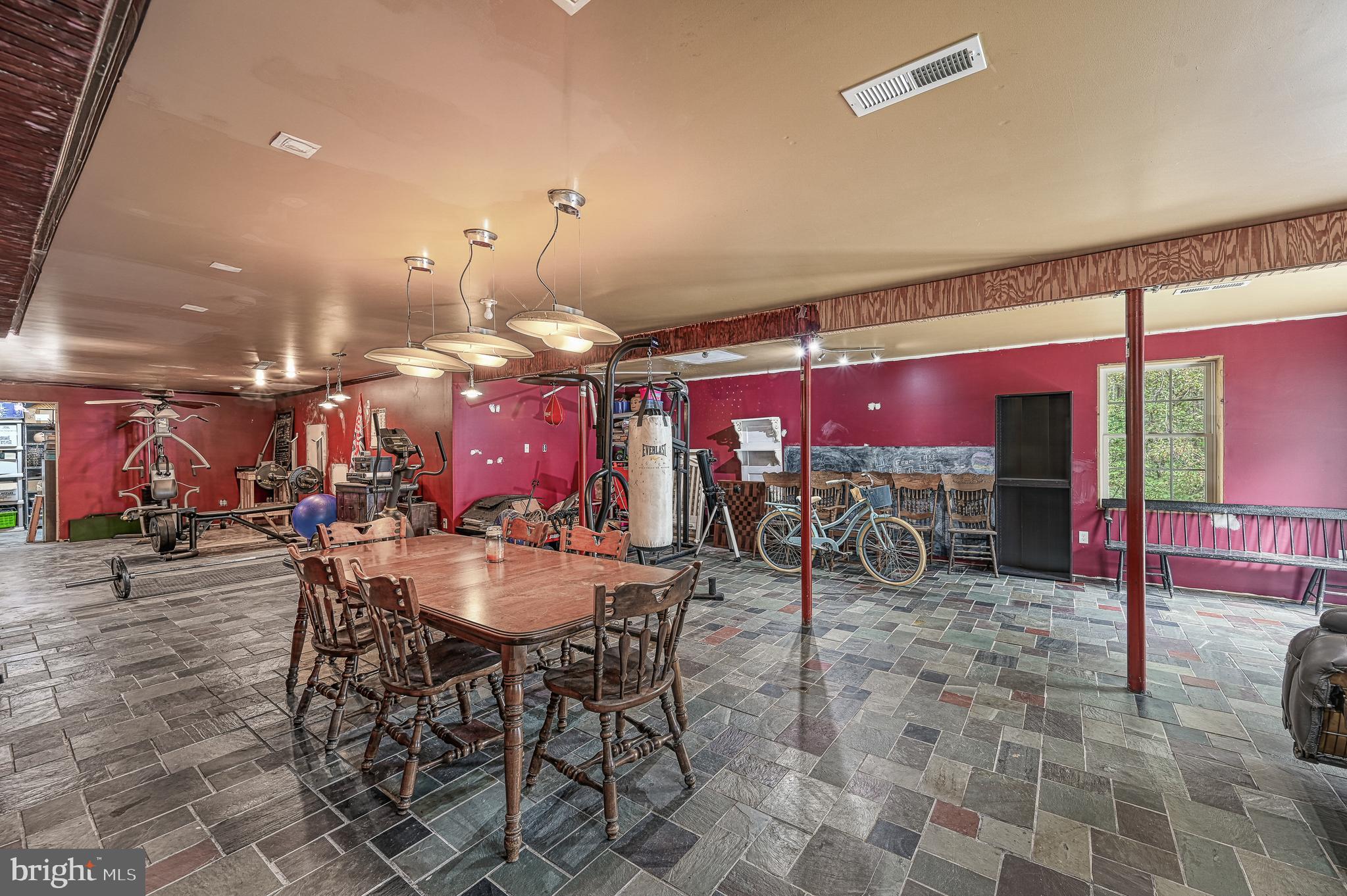 PINE HARBOUR - Residential