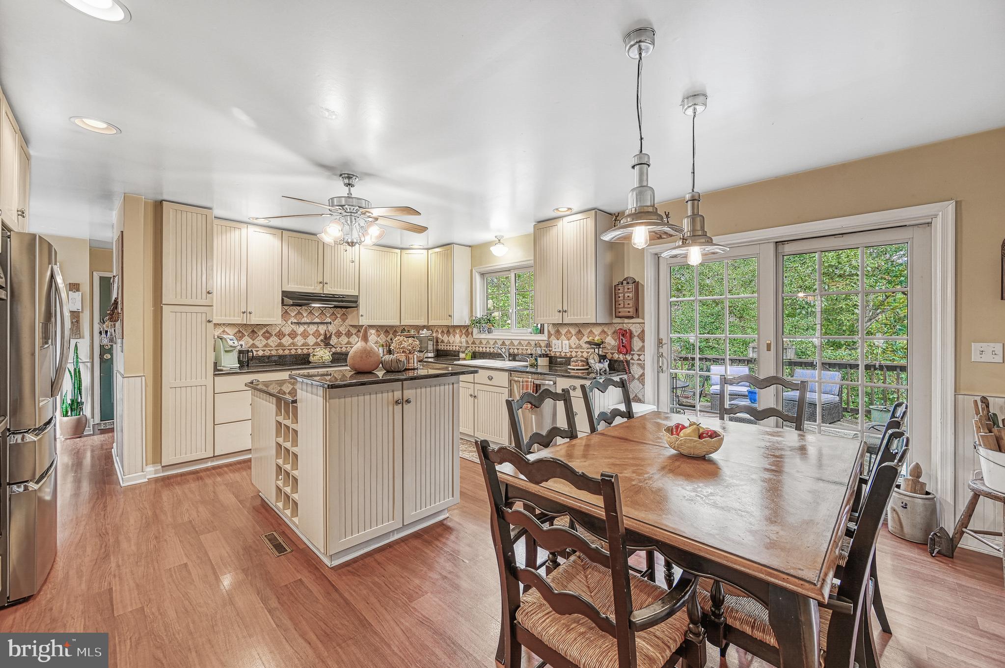 PINE HARBOUR - Residential