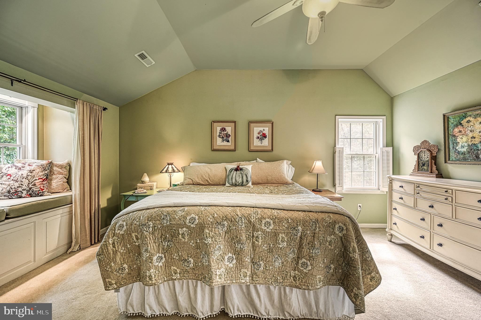 PINE HARBOUR - Residential