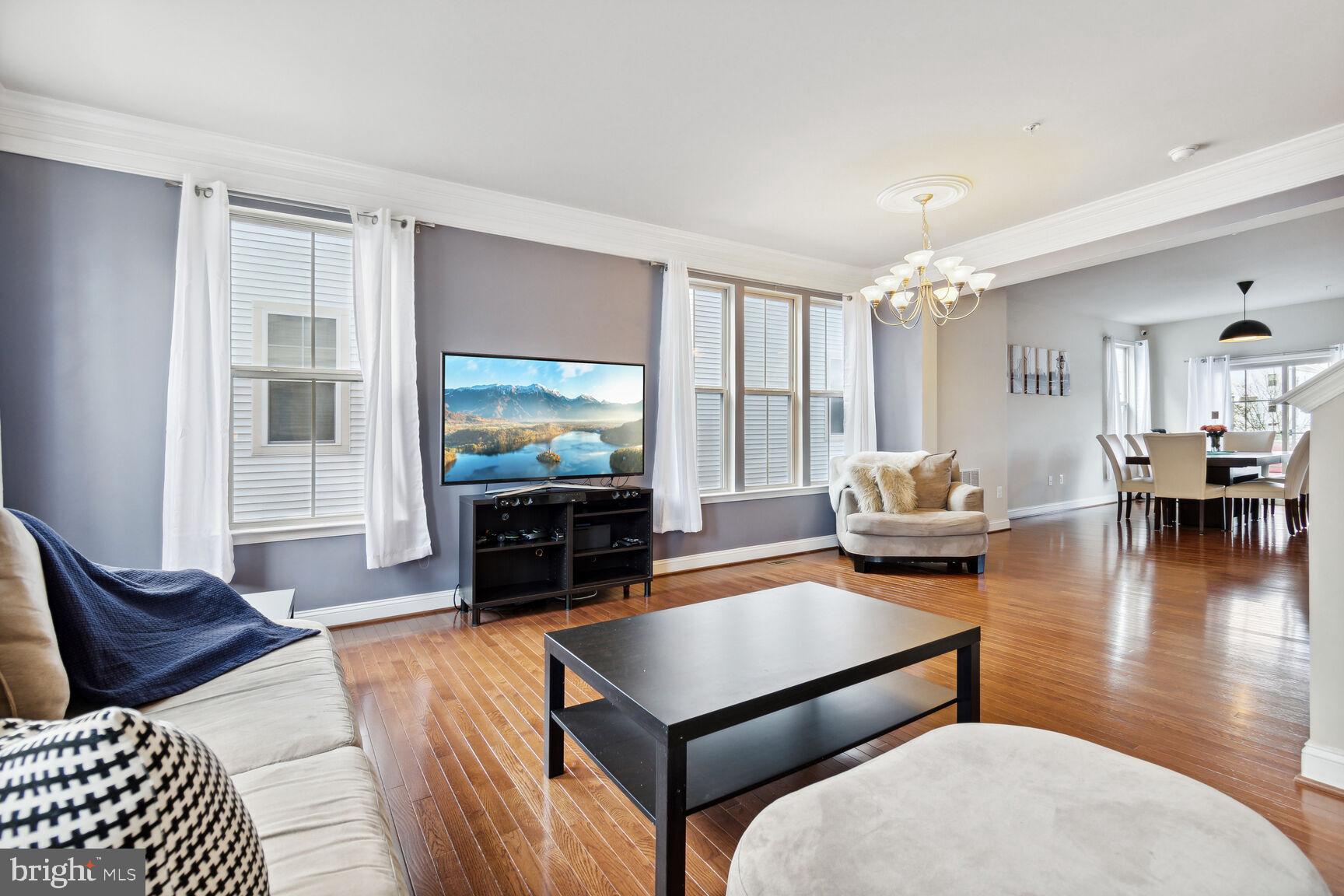 LAYHILL OVERLOOK - Residential