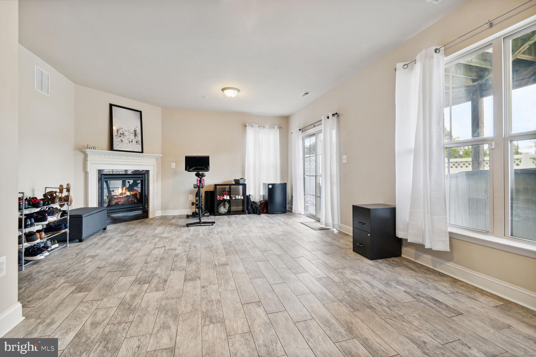 LAYHILL OVERLOOK - Residential