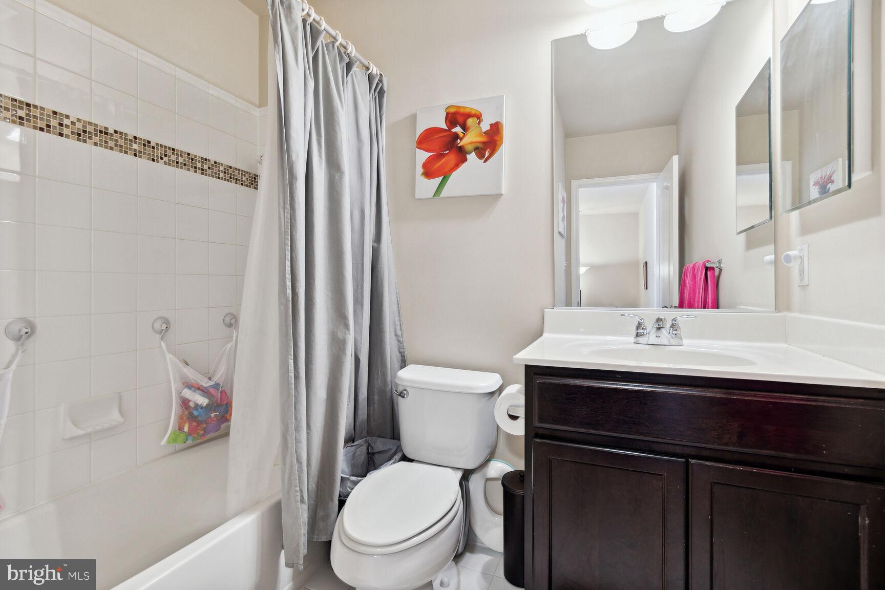 LAYHILL OVERLOOK - Residential