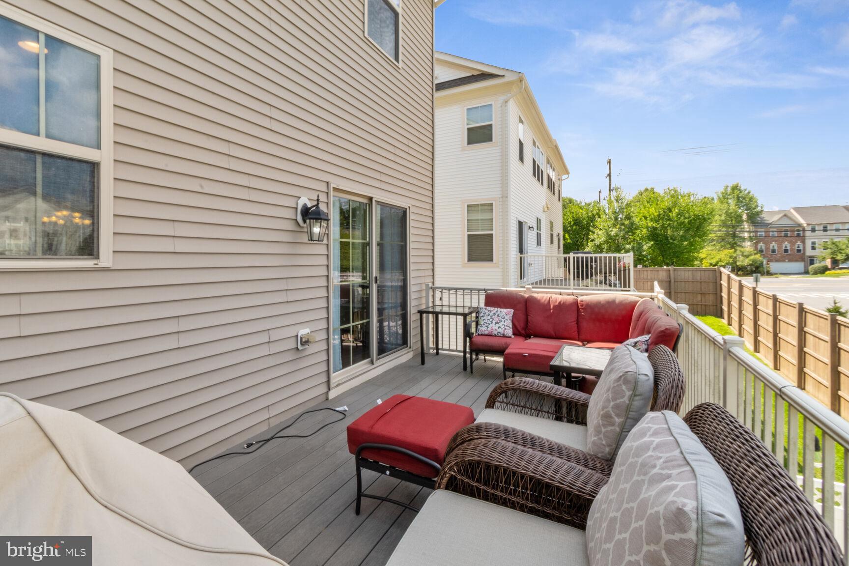 LAYHILL OVERLOOK - Residential