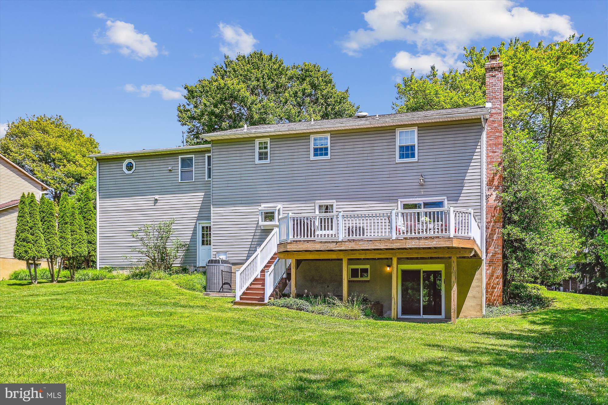 4240 HERMITAGE DRIVE