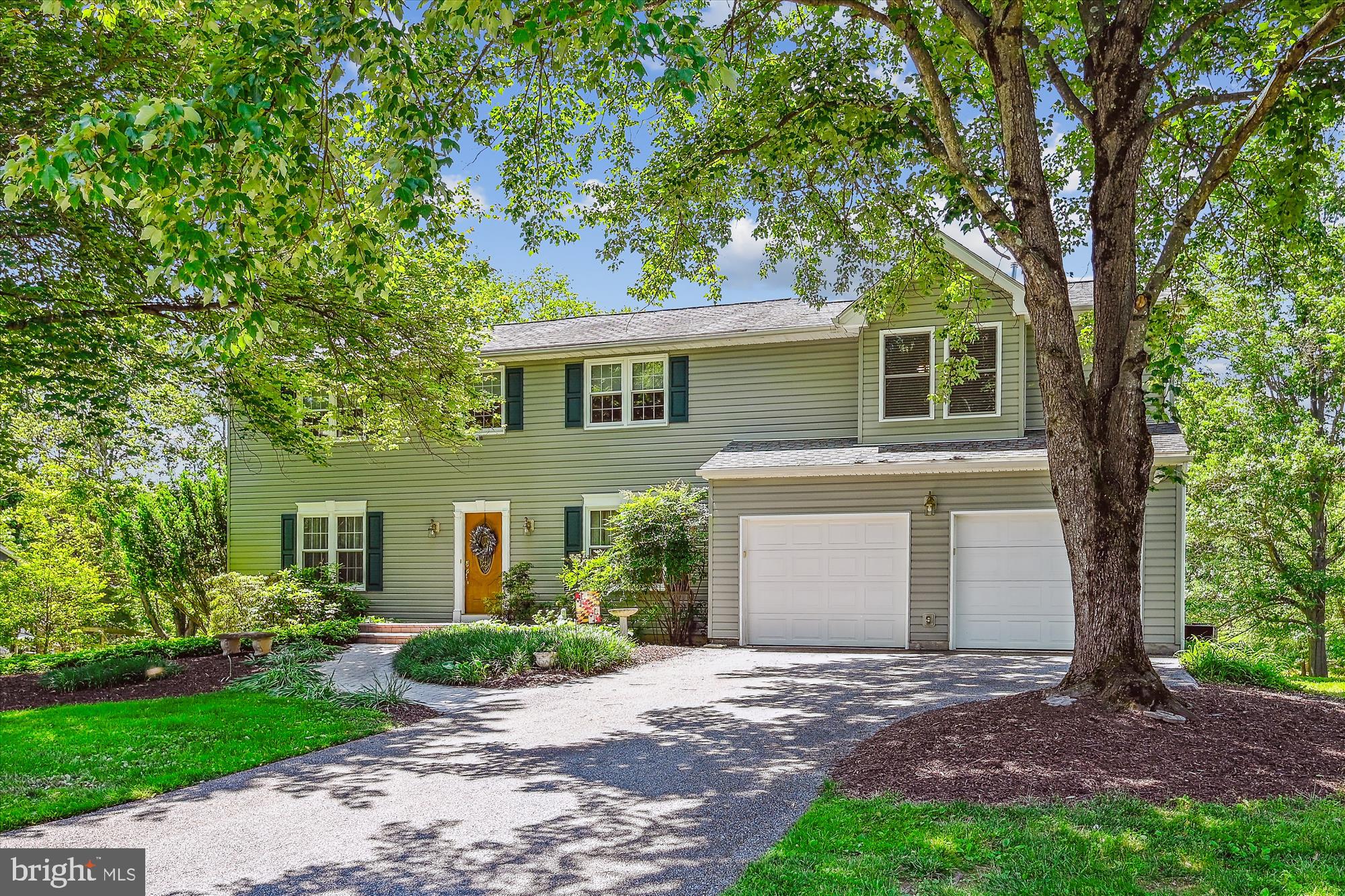 4240 HERMITAGE DRIVE