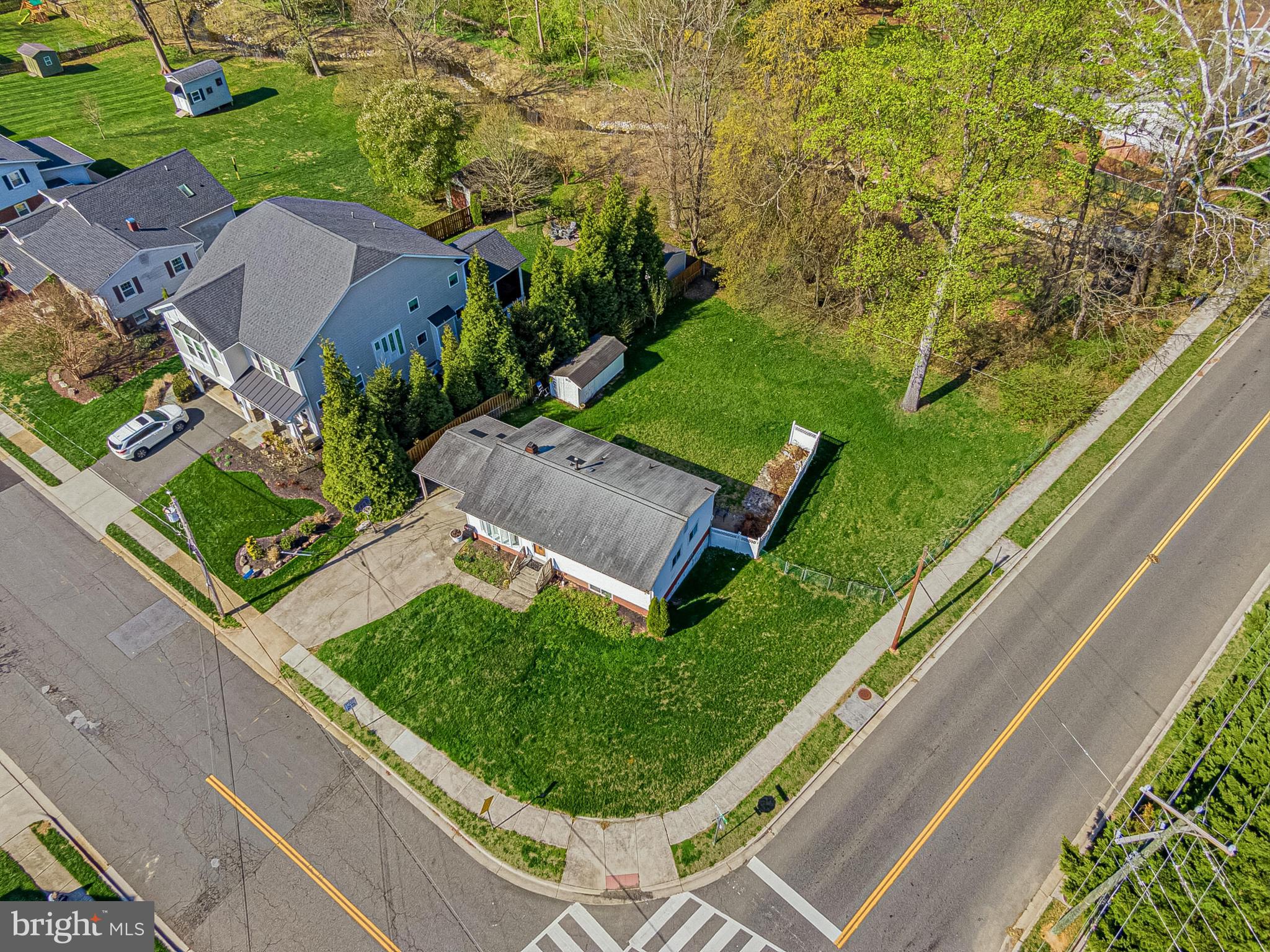 VIENNA WOODS - Residential