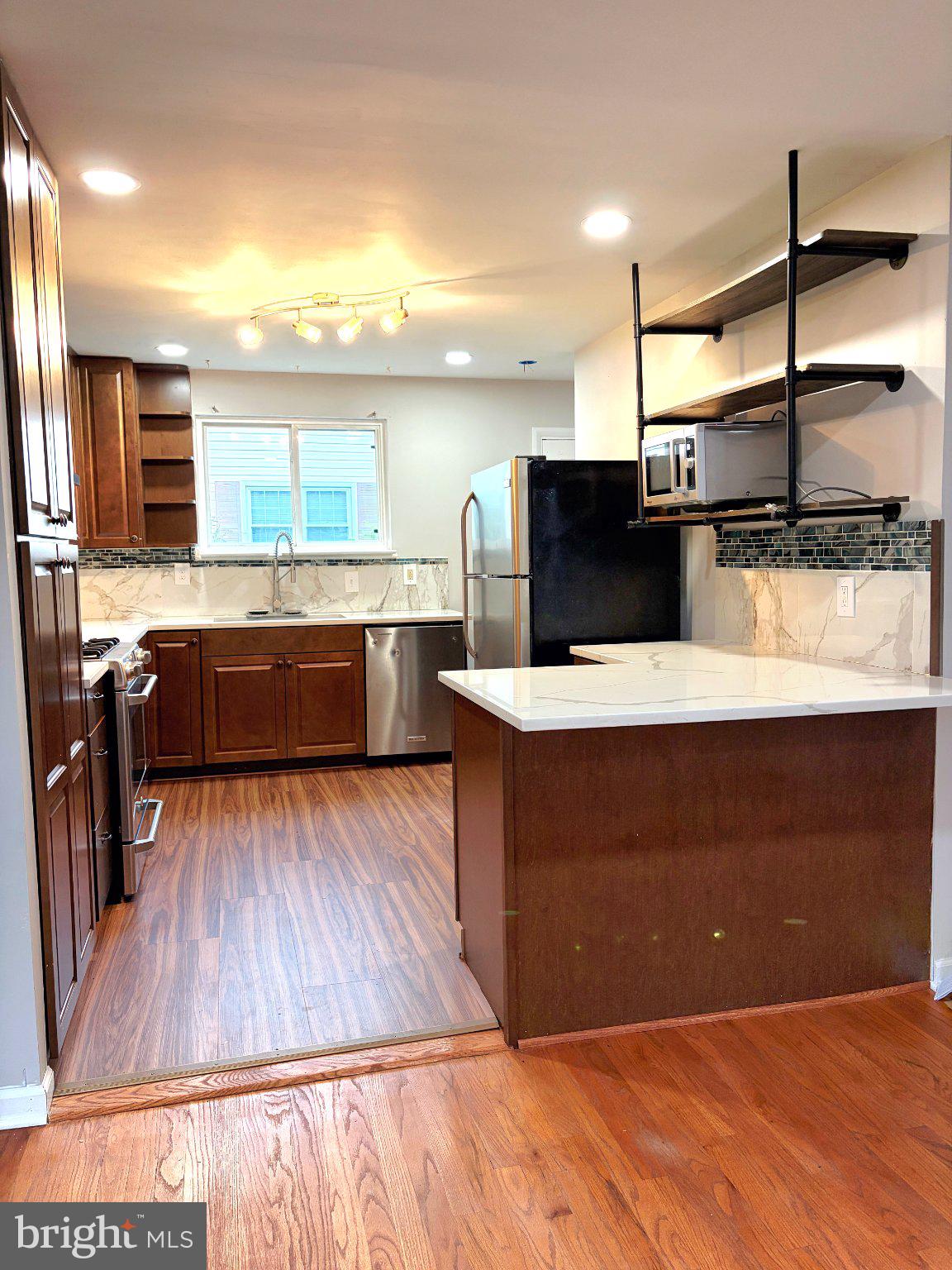 227 BOND AVENUE