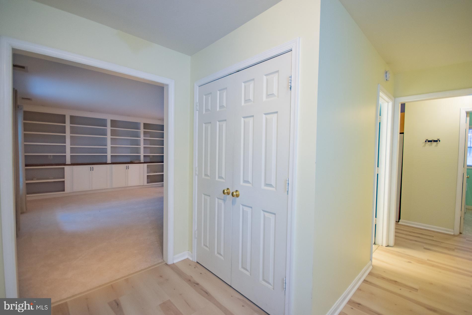 271 MOONSHINE LANE