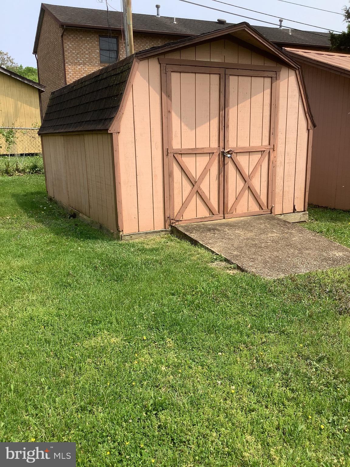 BRIARWOOD - Residential