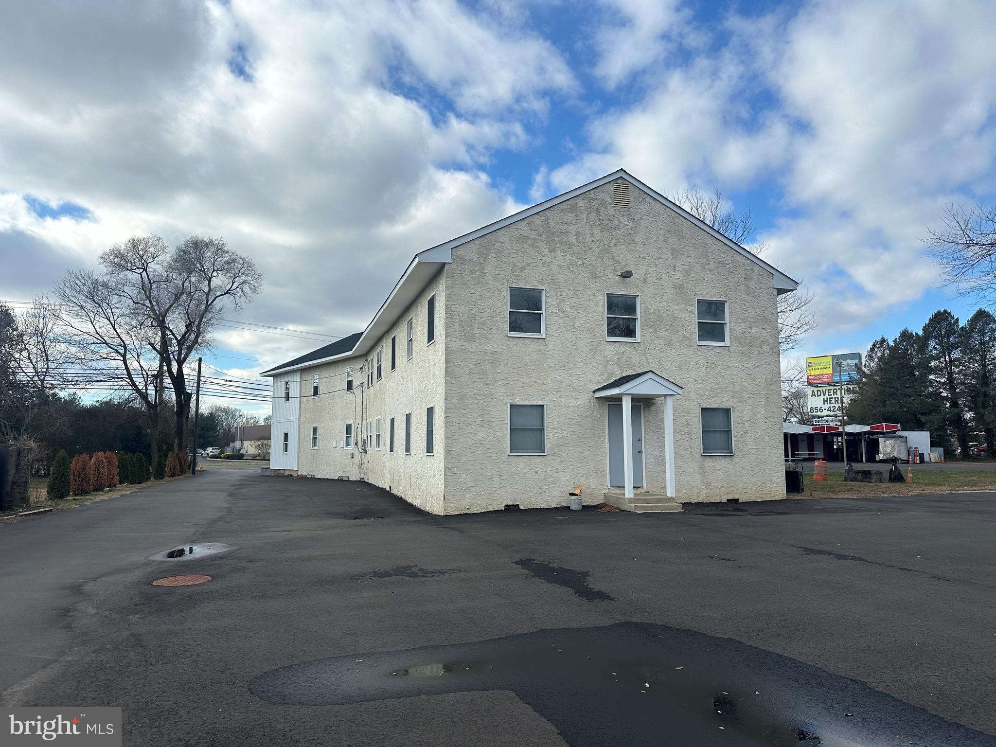 2030 N BLACK HORSE PIKE