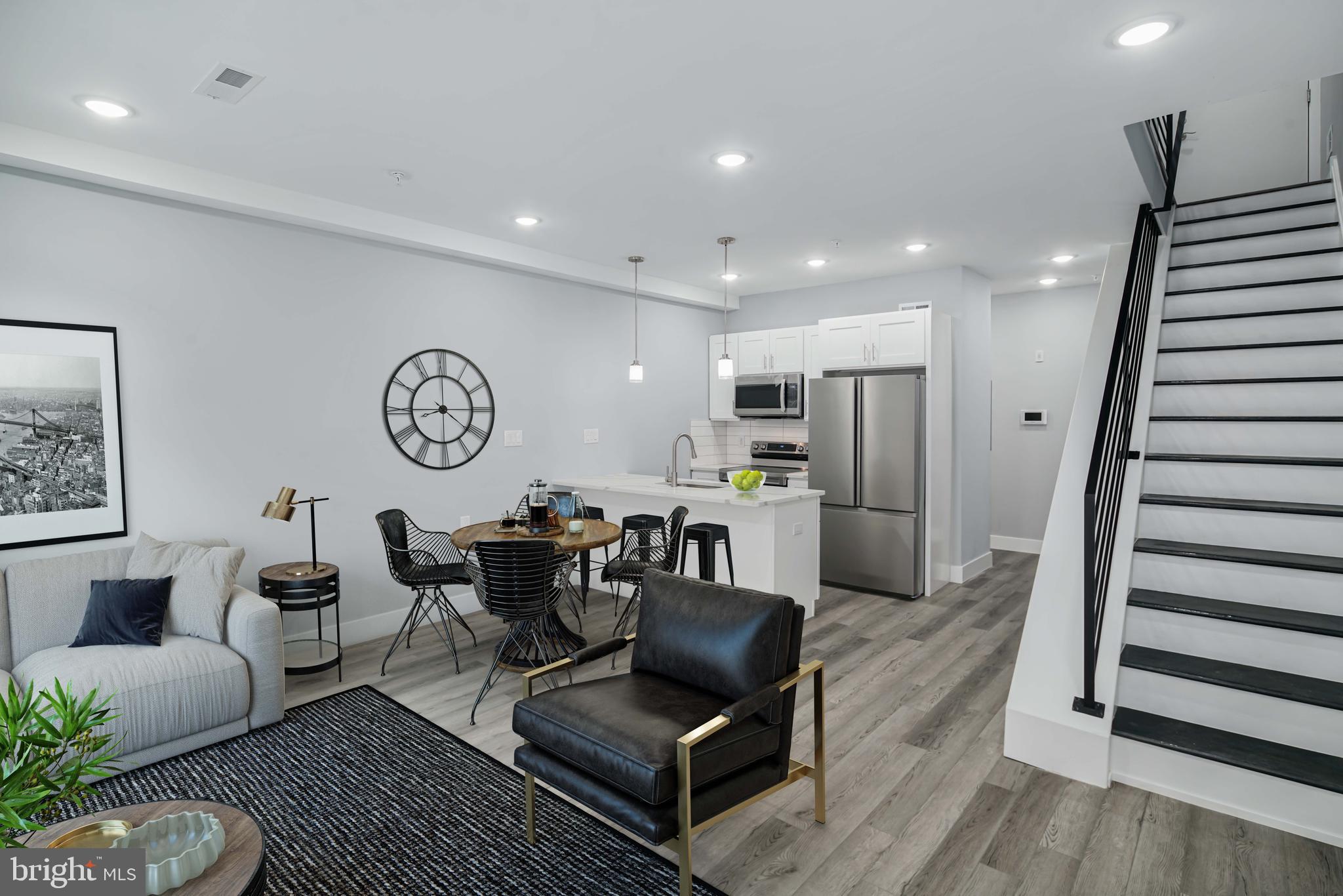EAST KENSINGTON - Residential Income