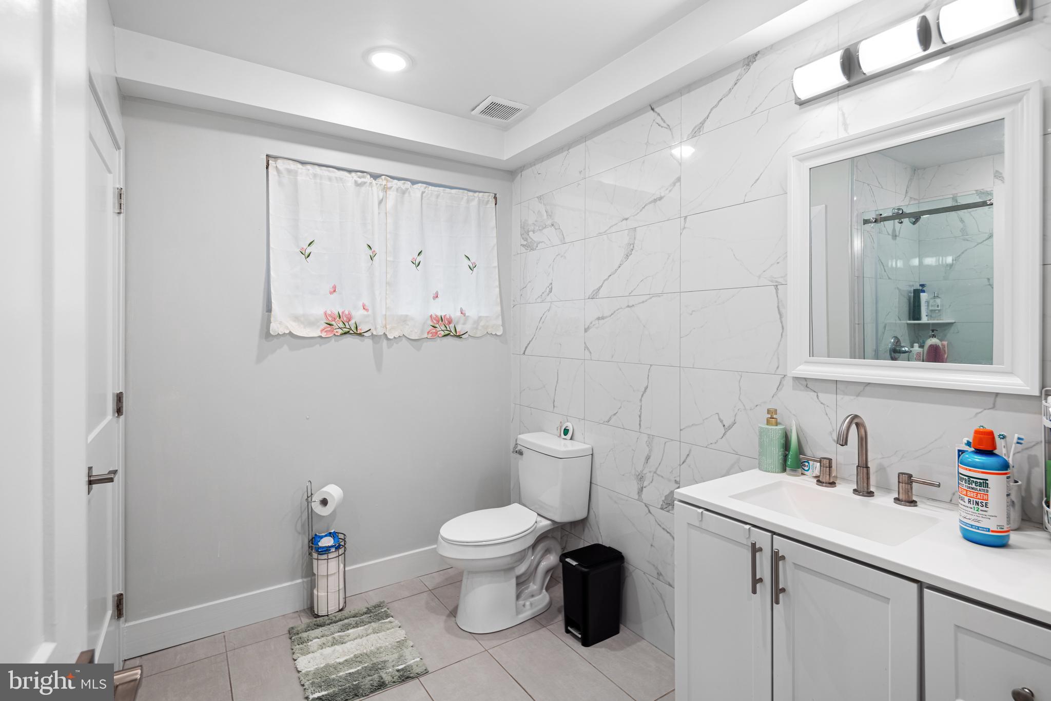 EAST KENSINGTON - Residential Income