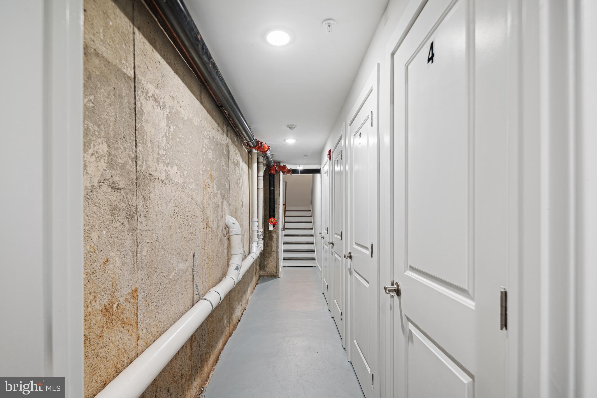 EAST KENSINGTON - Residential Income