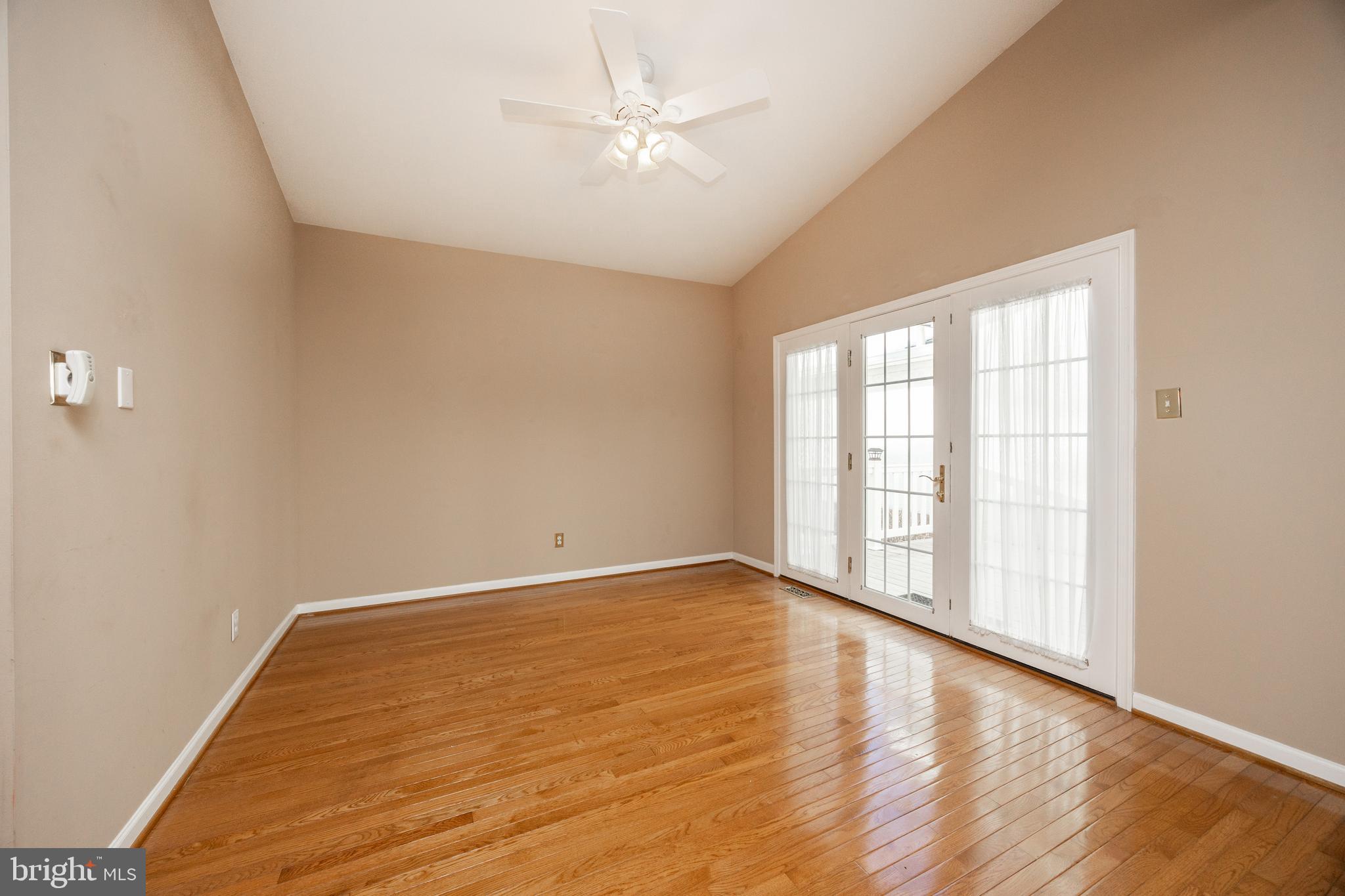 EAGLEVIEW - Residential