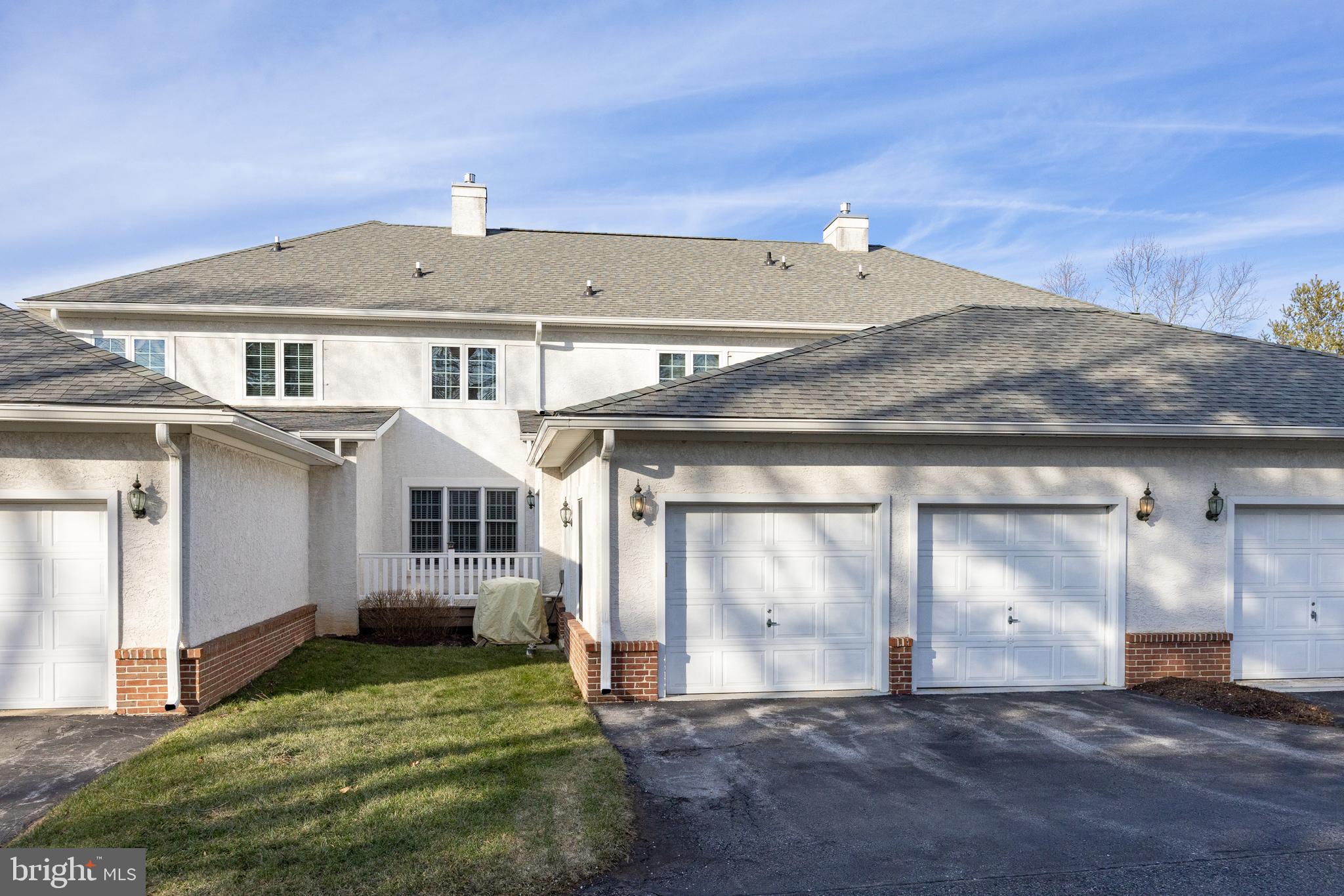 EAGLEVIEW - Residential