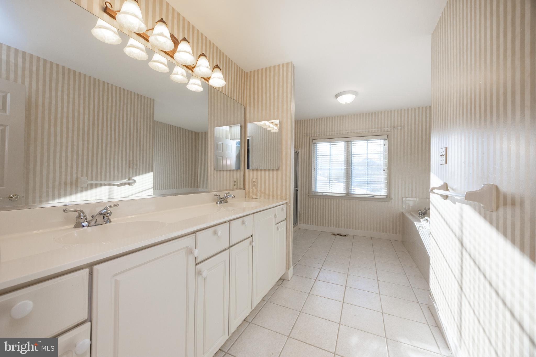 EAGLEVIEW - Residential