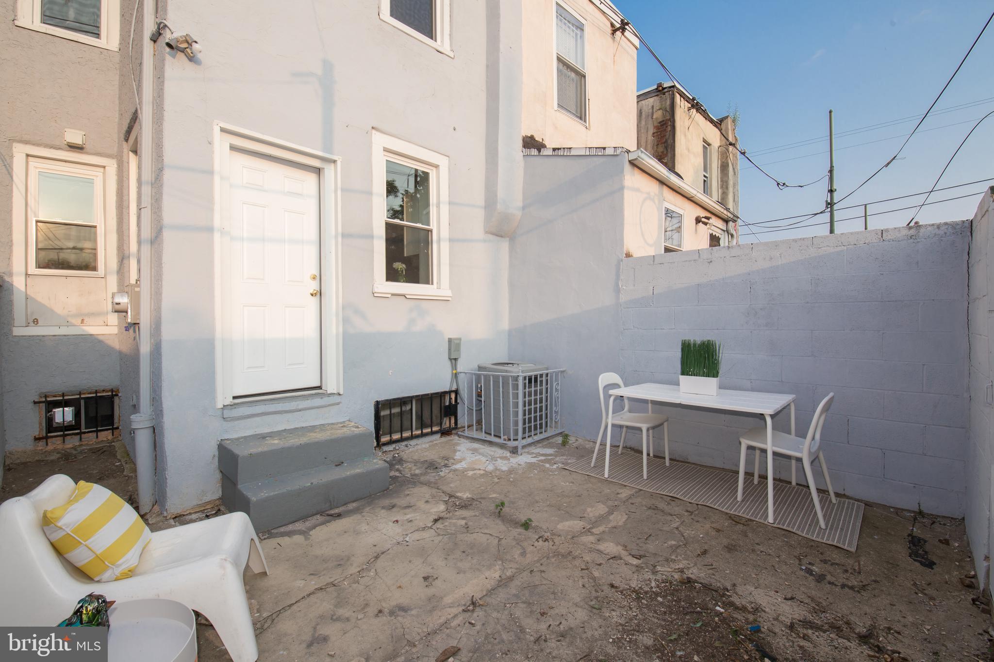 POINT BREEZE - Residential