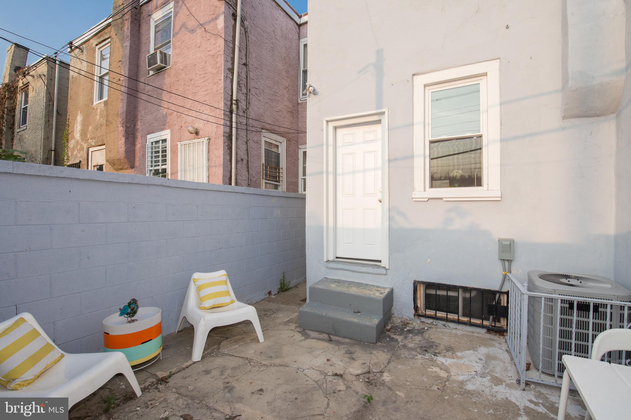 POINT BREEZE - Residential