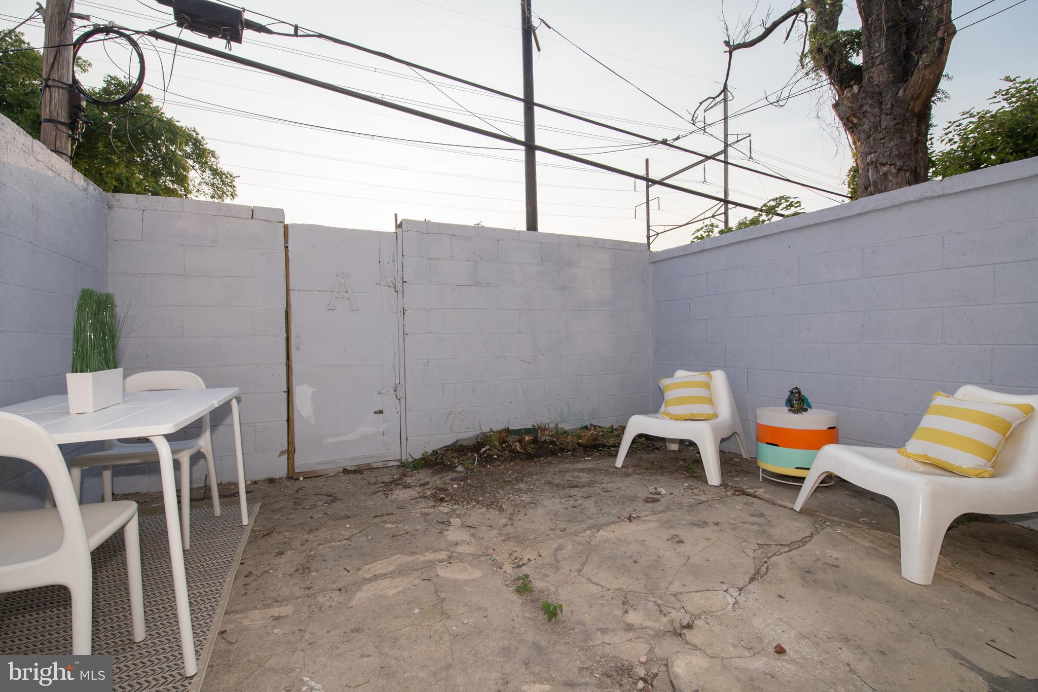 POINT BREEZE - Residential