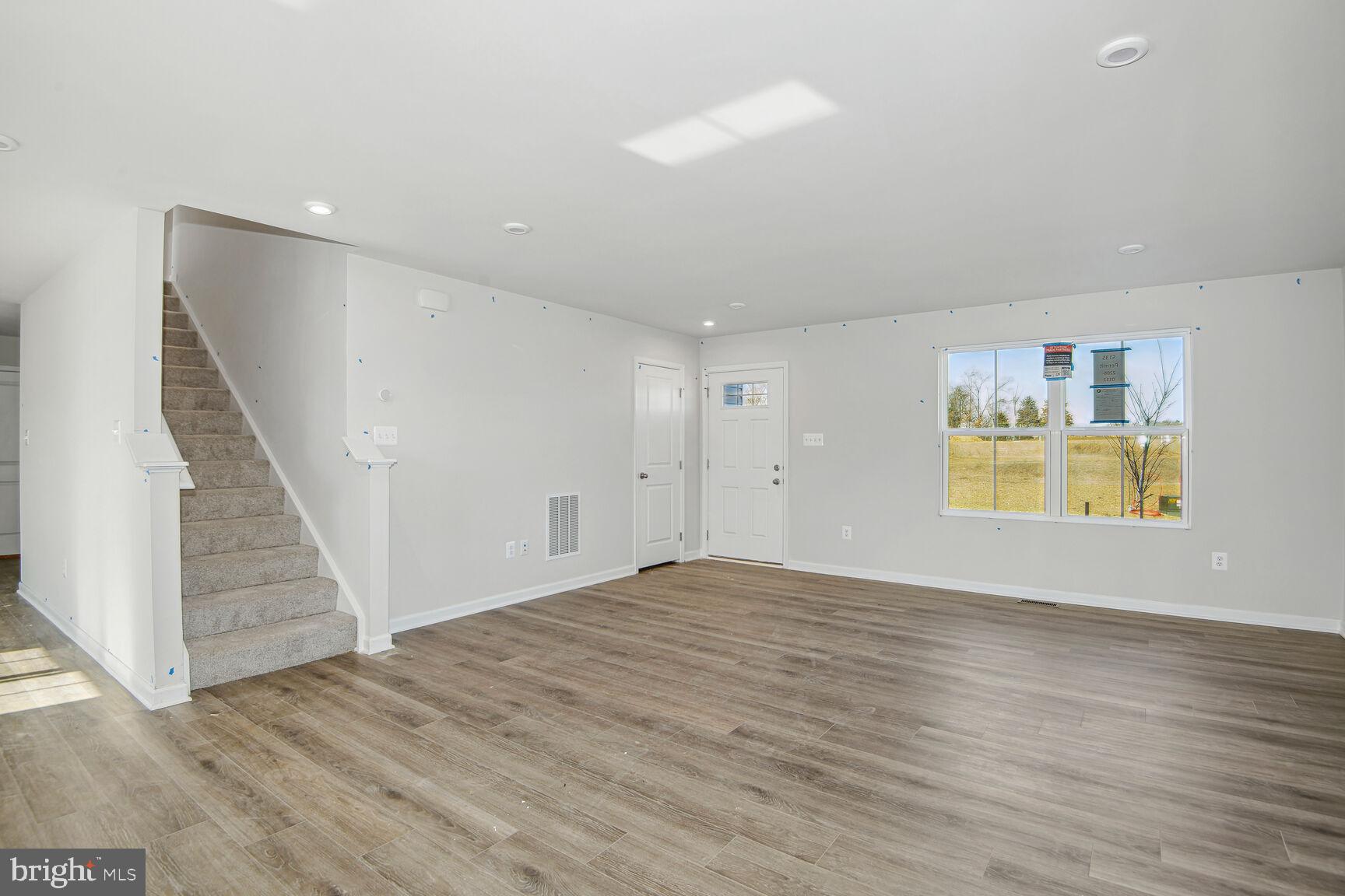 SOUTH BROOK - Residential