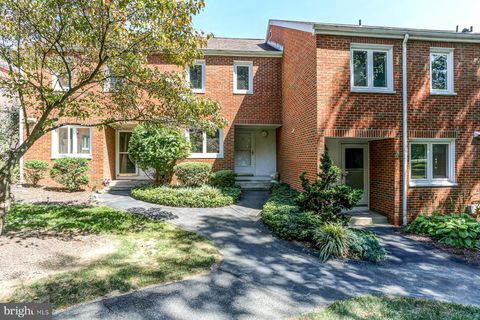 Photo of 25 Dogwood Lane, MOUNTVILLE, PA 17554 (MLS # PALA2056548)