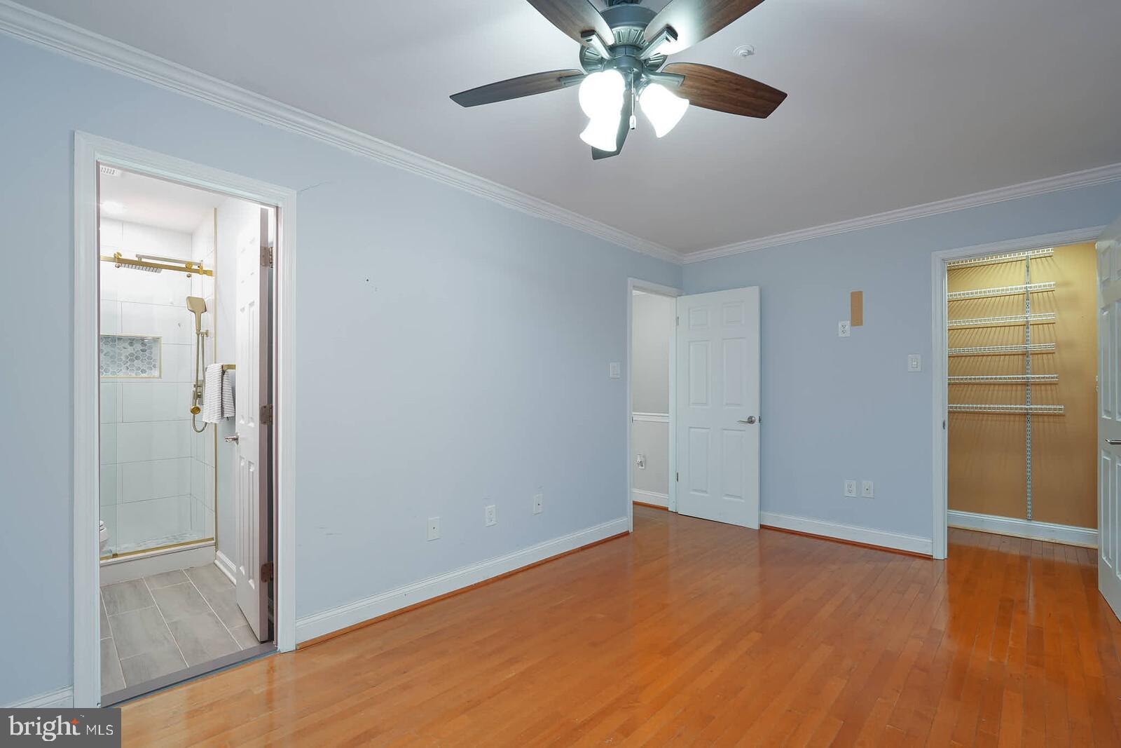 ROBIN MEADOWS - Residential