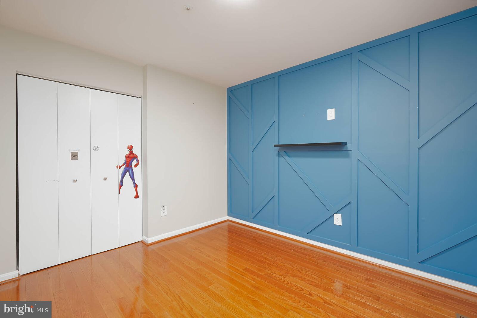 ROBIN MEADOWS - Residential