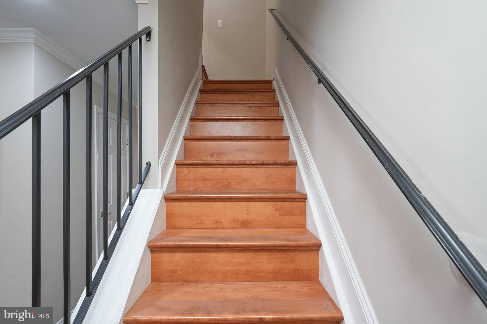 ROBIN MEADOWS - Residential