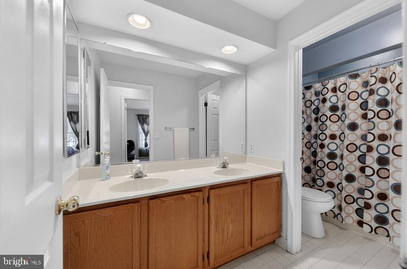 MONTPELIER - Residential