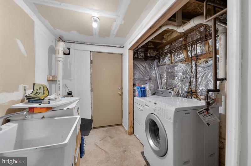 MONTPELIER - Residential