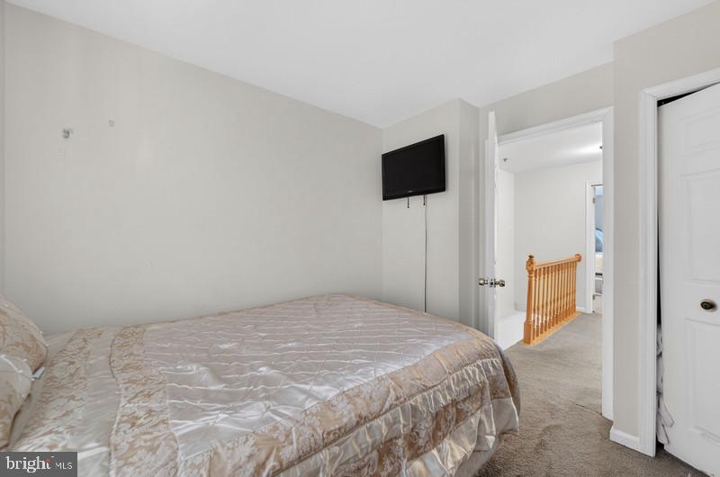 MONTPELIER - Residential