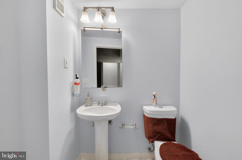 MONTPELIER - Residential