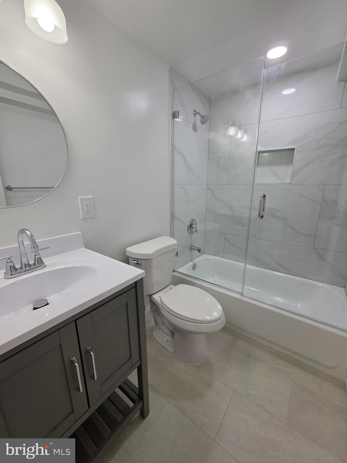 BURGUNDY FARM - Residential Lease