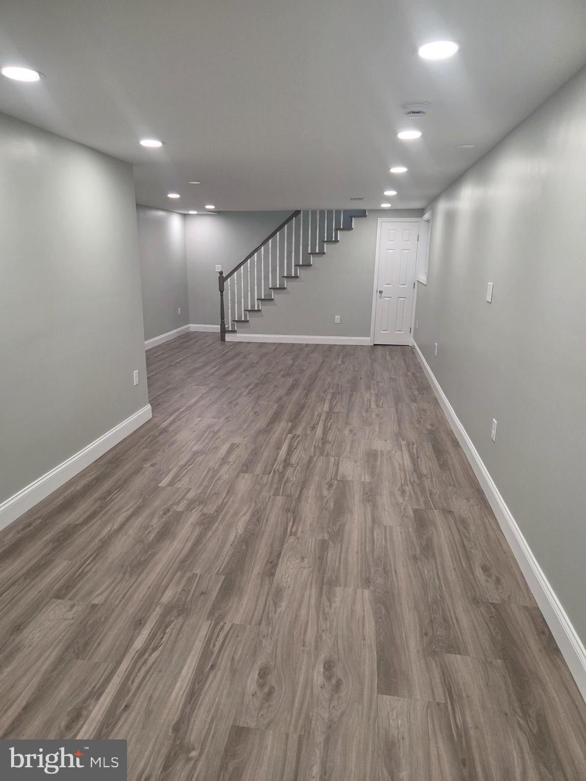 BURGUNDY FARM - Residential Lease