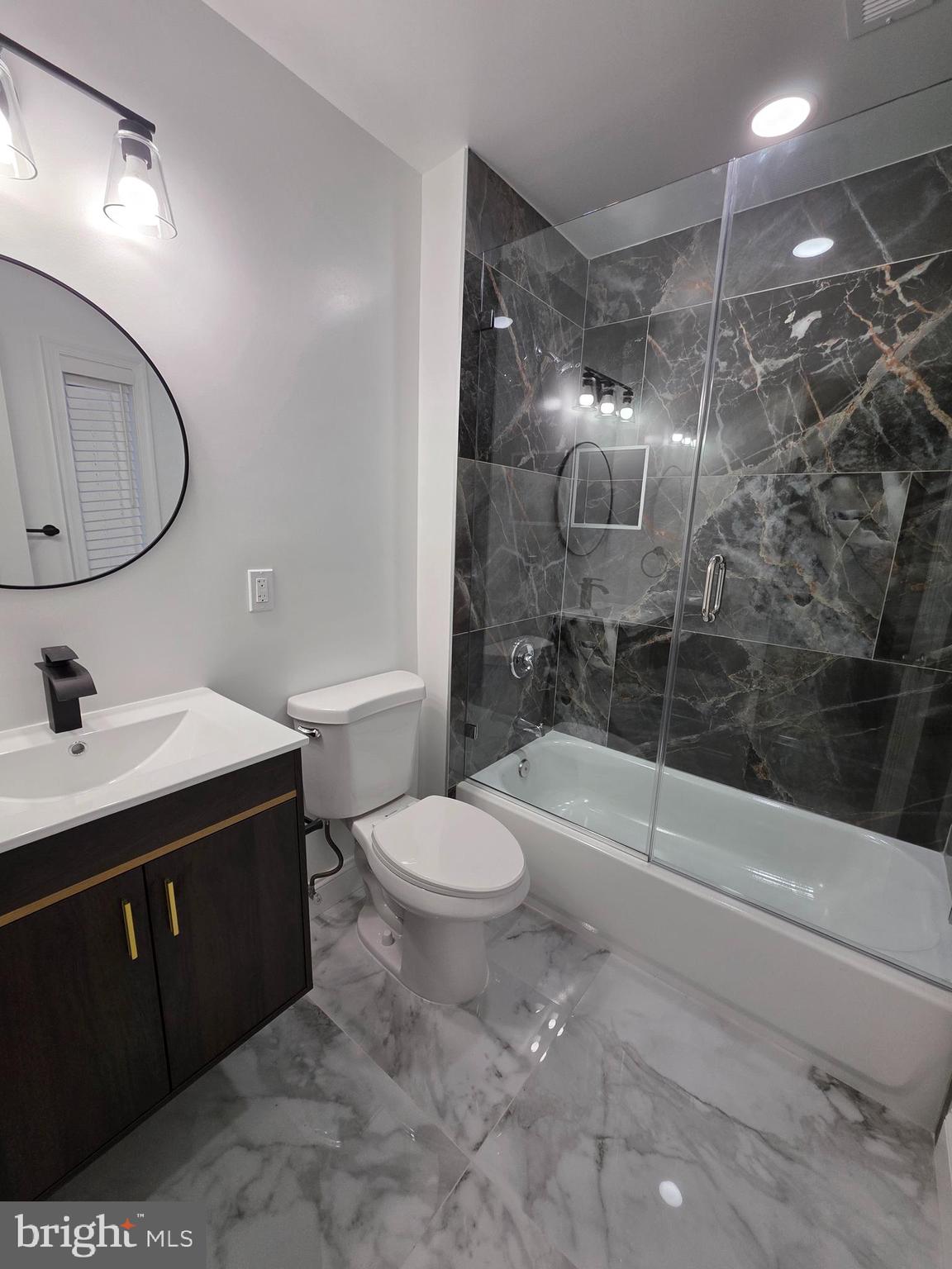 BURGUNDY FARM - Residential Lease